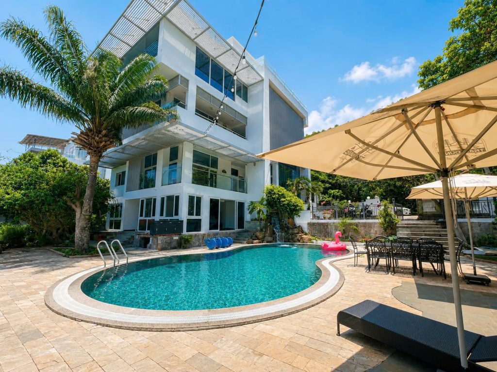 Sân vườn rộng tại The Nine Villa 6 Vũng Tàu